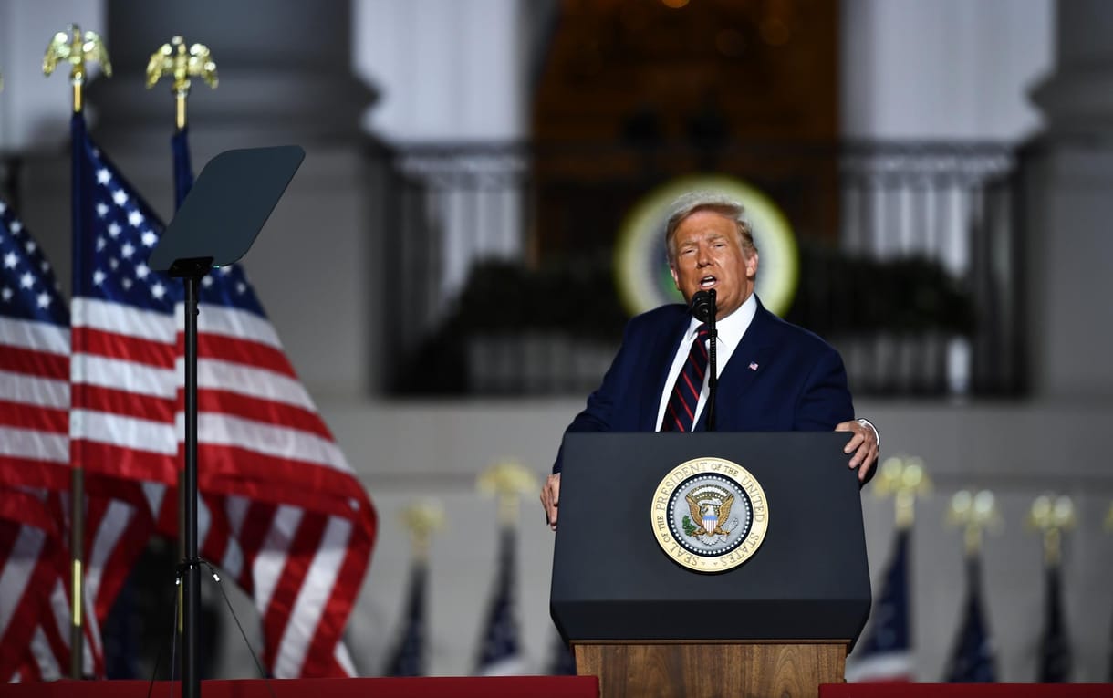 Washington Post: Le kell győzni Trumpot, ha a világ ragaszkodik a demokráciához