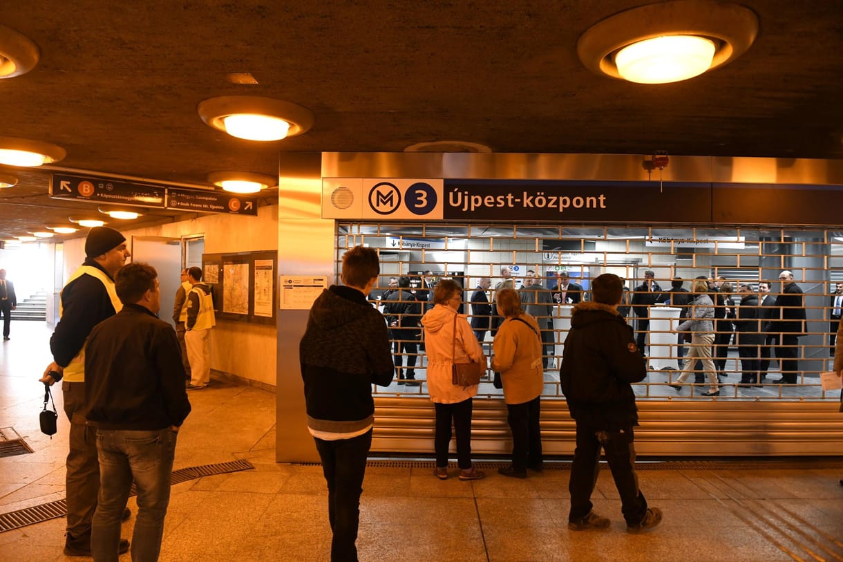 Máris hibát filmeztek a 3-as metró frissen átadott szakaszán