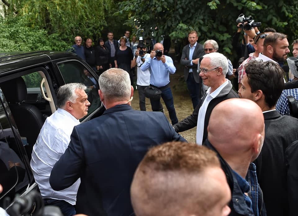 Melegek örökbefogadásáról és új drogpolitikáról is beszélt Orbán Kötcsén
