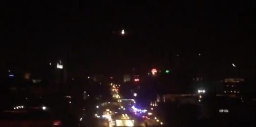 Videó: F16-os vadászgép és harci helikopter is beszállt a katonai puccsba Törökországban