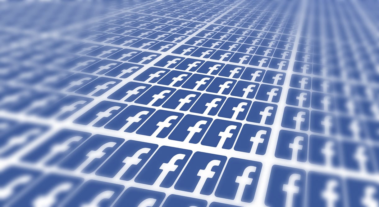 Szigorúbb szabályokkal készül az EP-választásokra a Facebook, nehogy megint beüssön a baj