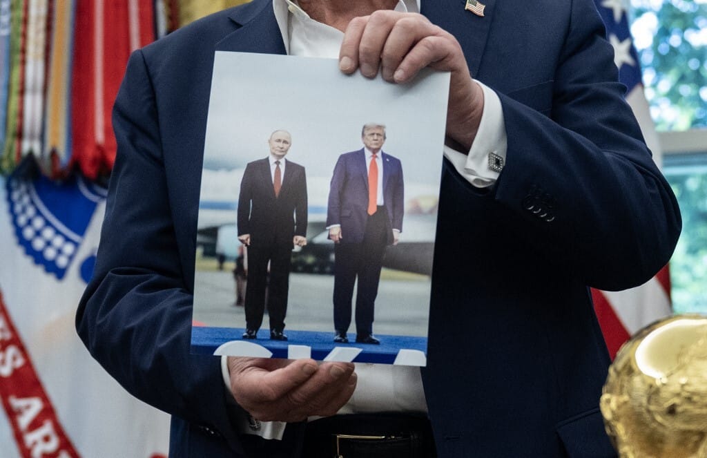 Trump: Lehetnek súlyos vámok, szankciók, vagy azt mondjuk, ez a ti harcotok