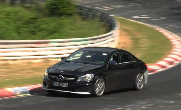 Rejtélyes kecskeméti Mercedeseket videóztak le a Nürburgringen