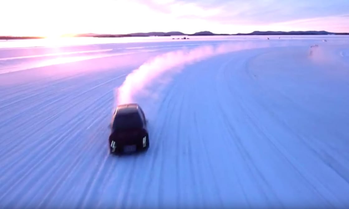 Videó: titkos új sportmodellt tesztelt a hóban a WRC pilóta