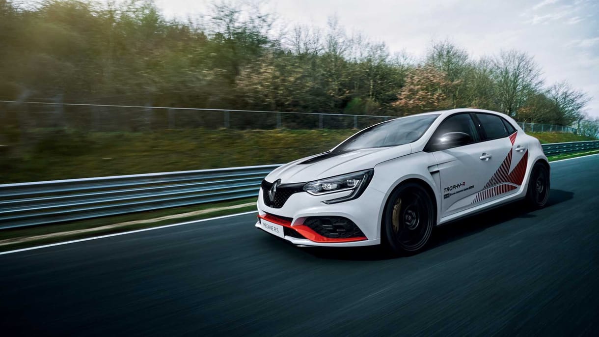 A Megane RS legvadabb változatának rekordot kellett mennie a Nürburgringen – videó