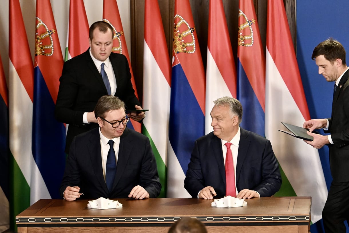 Orbán: Szerbia és Magyarország közösen modernizálja a röszkei határátkelőt