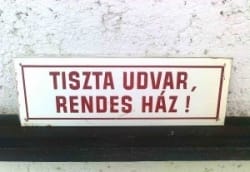 Nem zárhatják ki a közmunkából, akinek rendetlen az udvara