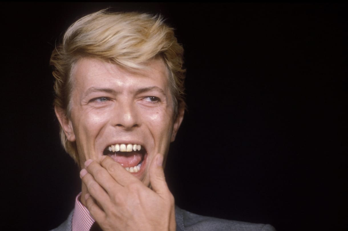 Árverésen kelt el David Bowie luxusautója – fotó