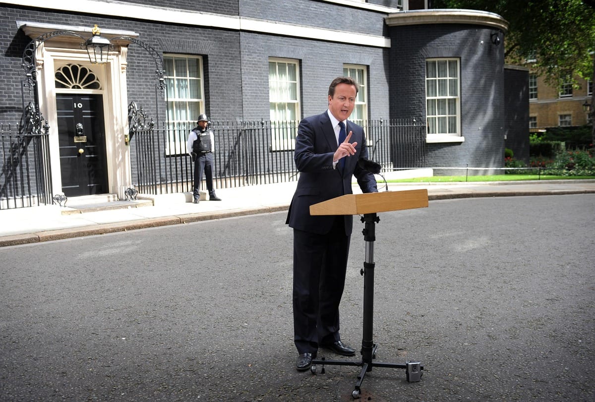 Cameron: képlékeny a helyzet Tripoliban