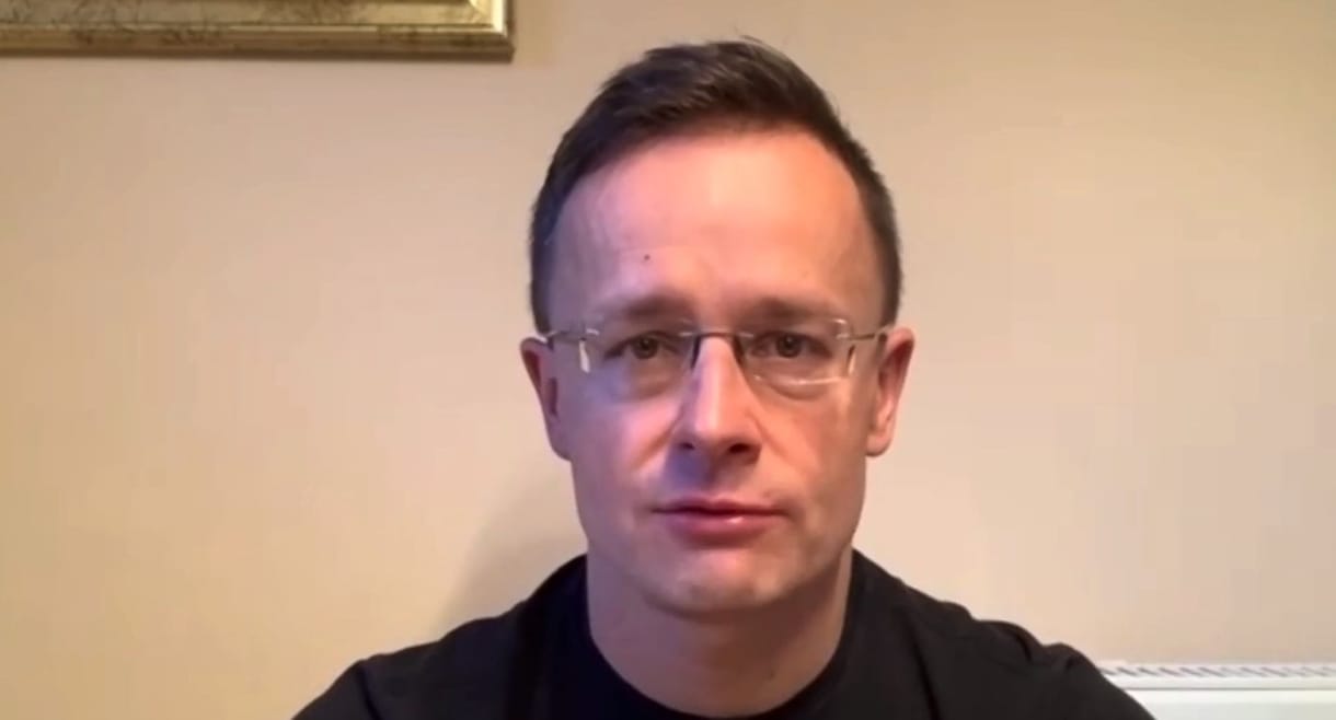 Szijjártó: Mi leszünk az első ország, amely csütörtökön az orosz vakcinából mintákat kap