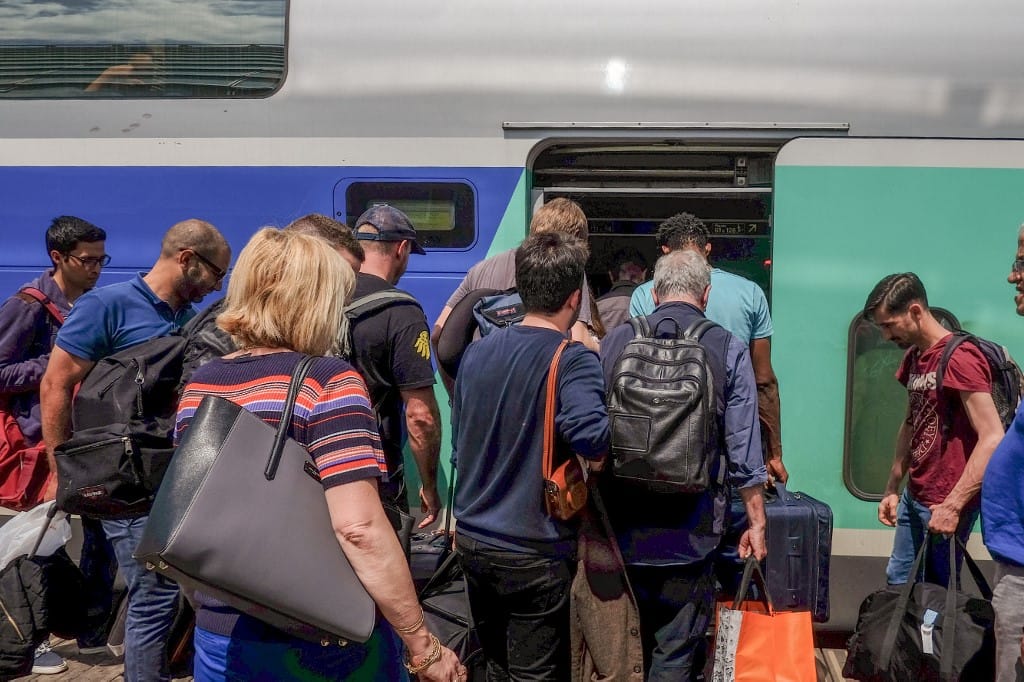 Dulakodás közben elsült egy fegyver egy francia expresszvonaton
