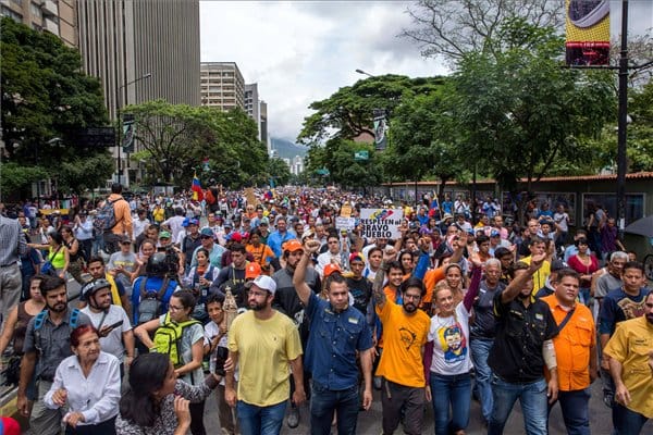 Kínkeserves volt Venezuela idei első öt hónapja is, de a kormány titkolja