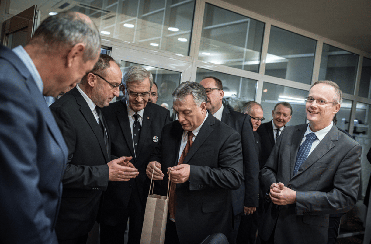 Megtört a lendület: a kormány csak a tervezett pénz dupláját tolta ki határon túlra