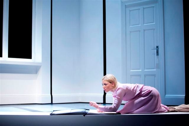 Cate Blanchett a szétesés határán