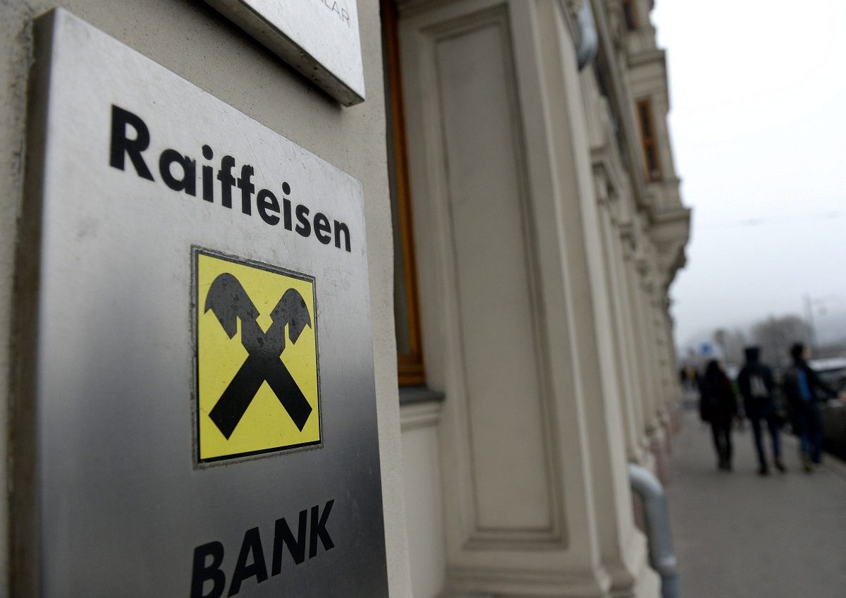 A Raiffeisenhez tart a Budapest Bank vezére