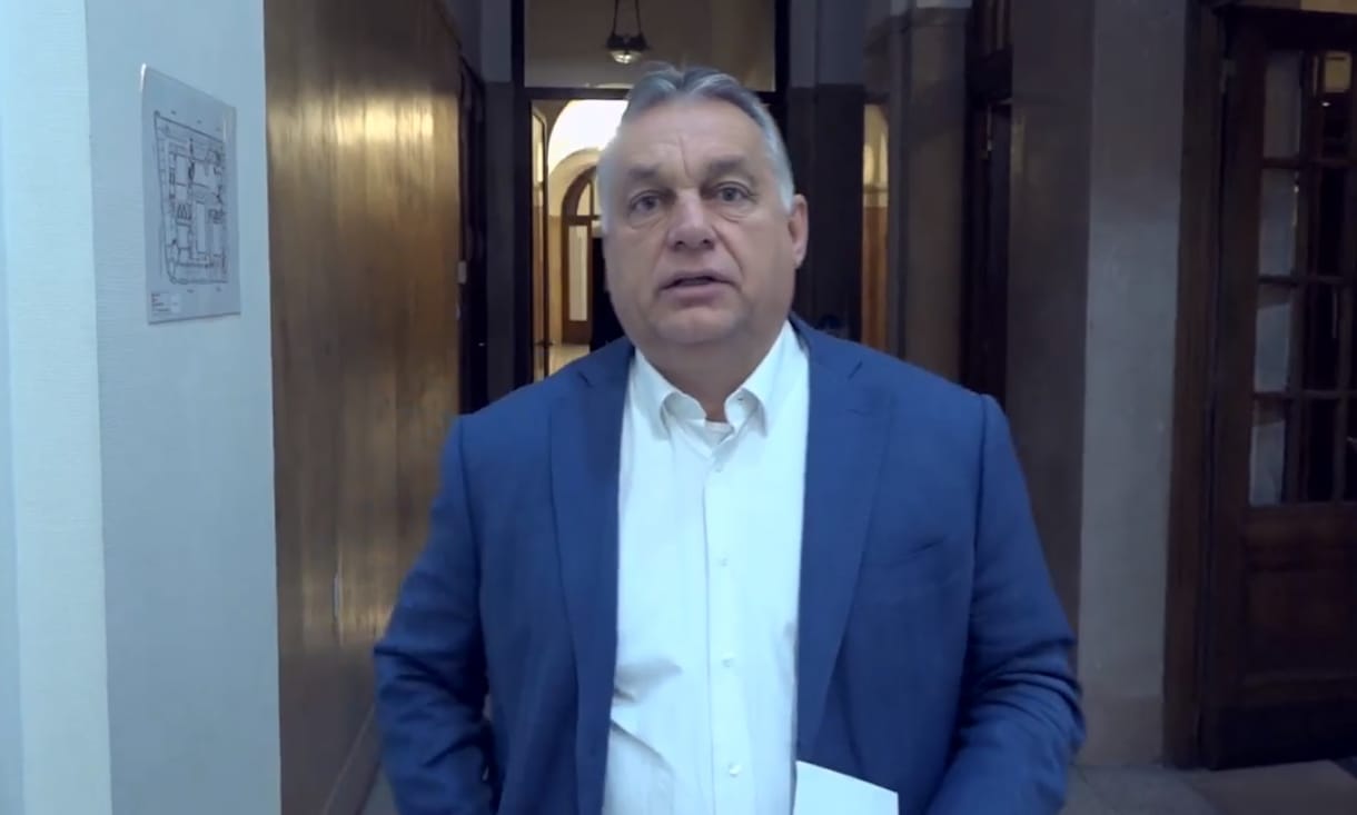 Orbán: Küzdünk, hogy az iskolákat és óvodákat ne kelljen bezárni