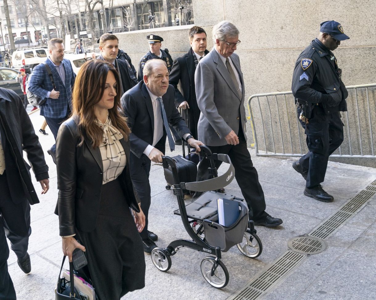 Kórházba került a nemi erőszakért elítélt Harvey Weinstein, aki az ügyvédje szerint egy 