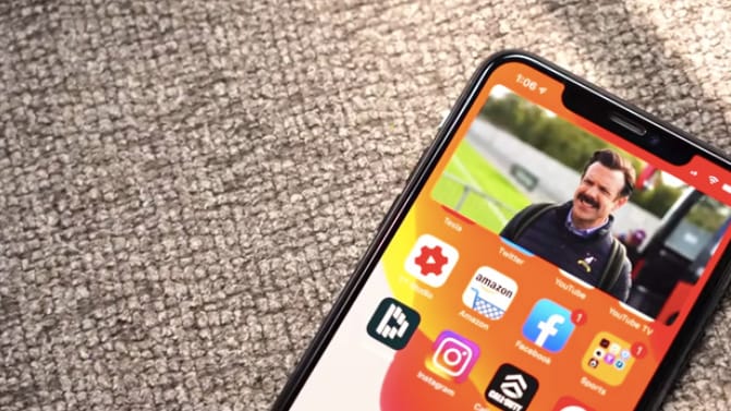 A YouTube letiltotta a videók kisablakos megtekintését az iPhone-okon