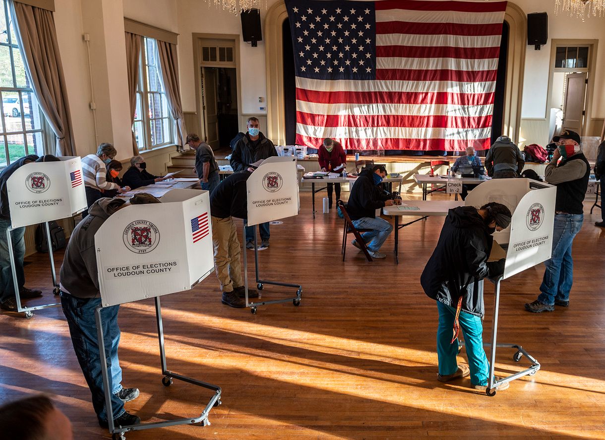 Itt az első kör: Indiana és Kentucky Trumpé, Vermont és Virginia Bidené lehet