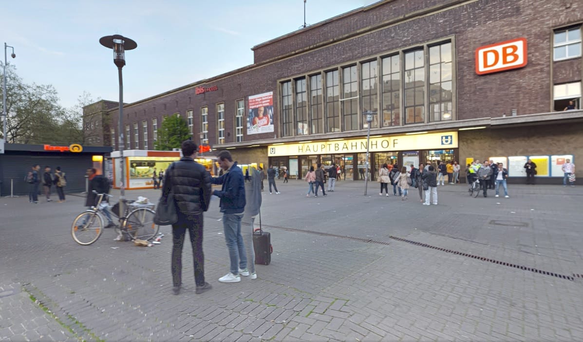Baltás ámokfutó sebesített meg öt embert Düsseldorfban
