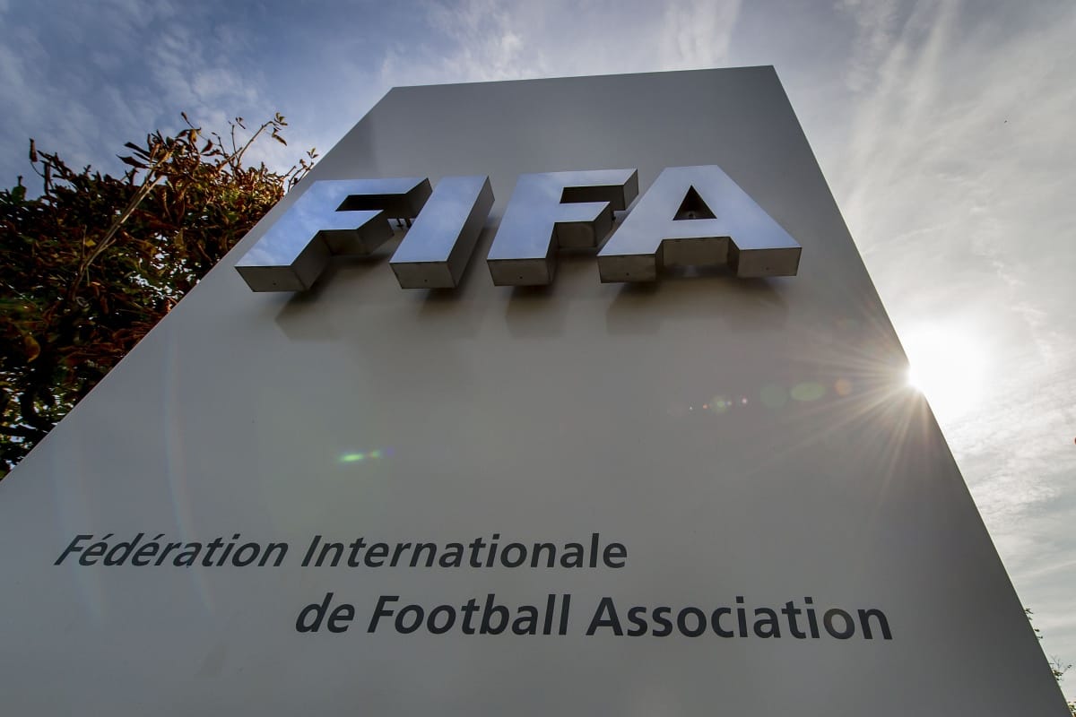 32 helyett 40 csapatot engedne ki focivébékre a FIFA