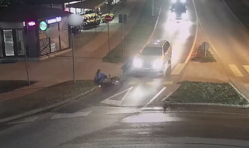 Keresik a sofőrt, aki elütötte a zebrán átbicikliző fiút – videó