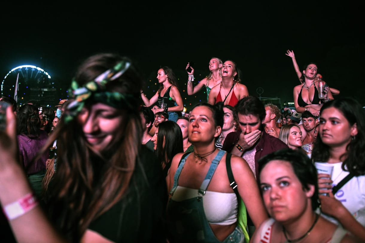 Ezt hallgatnánk, ha ma kint lennénk a Szigeten – hatodik nap
