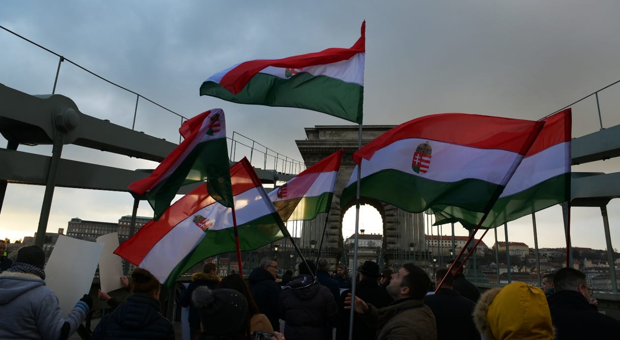 Magától elismerte a Lokál, hogy hazudott a Jobbikról