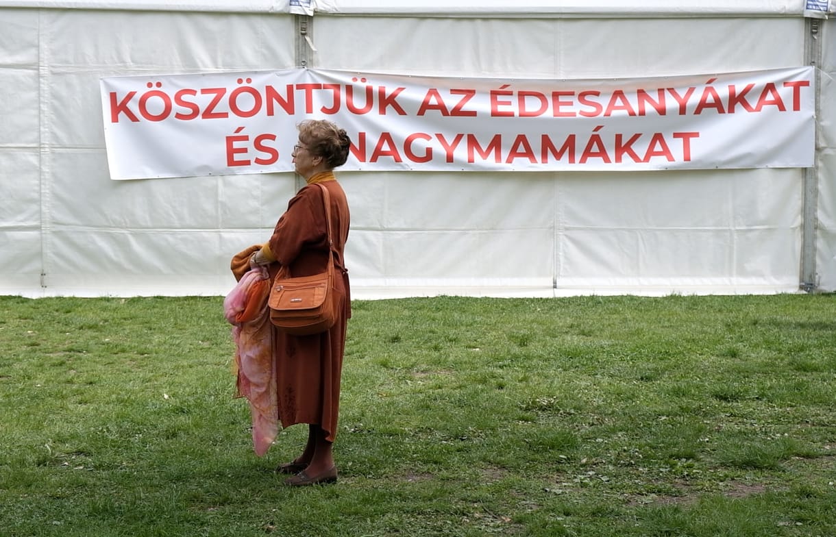 A városligeti majálison megállt az idő valahol az ezredforduló környékén, és ez a legszebb az egészben