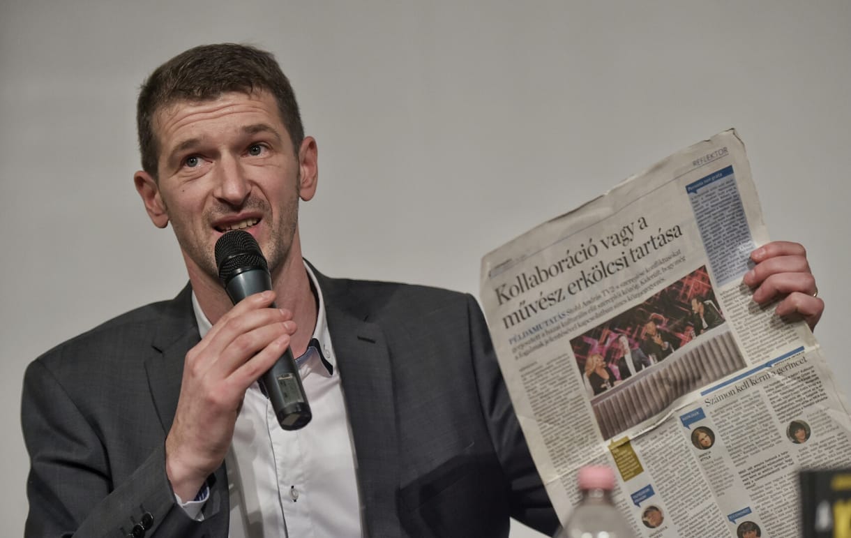Rogán kézi vezérlésére panaszkodik a NER egykori sajtómindenese, Szakács Árpád is