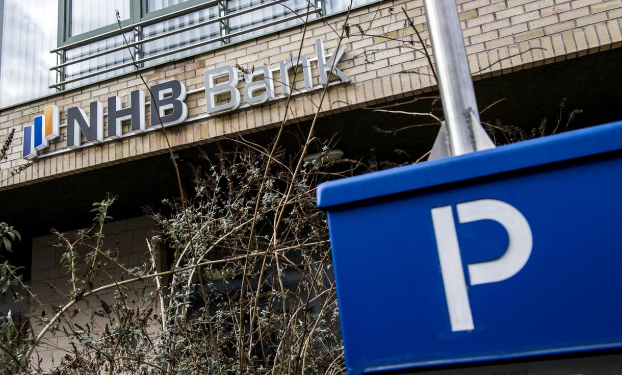 Matolcsy Ádáméknak valami azt súgta, hogy lépjenek le az NHB-tól, mielőtt bedől