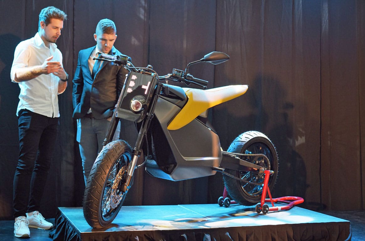 Bemutattak egy magyar tervezésű elektromos motorkerékpárt