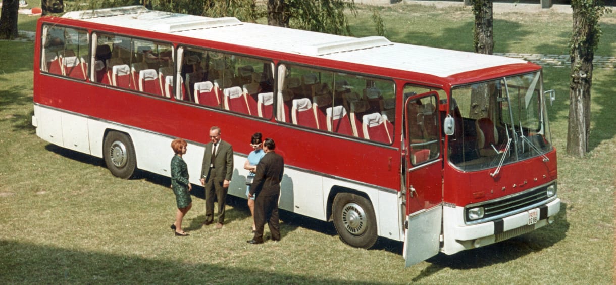 Meghalt a magyar tervező, aki a legendás Ikarus buszokat rajzolta meg a semmiből