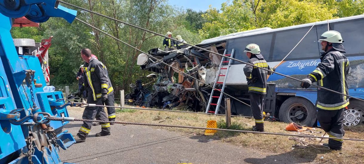 Busztragédia az M7-esen: megszólalt az utazást szervező cég vezetője