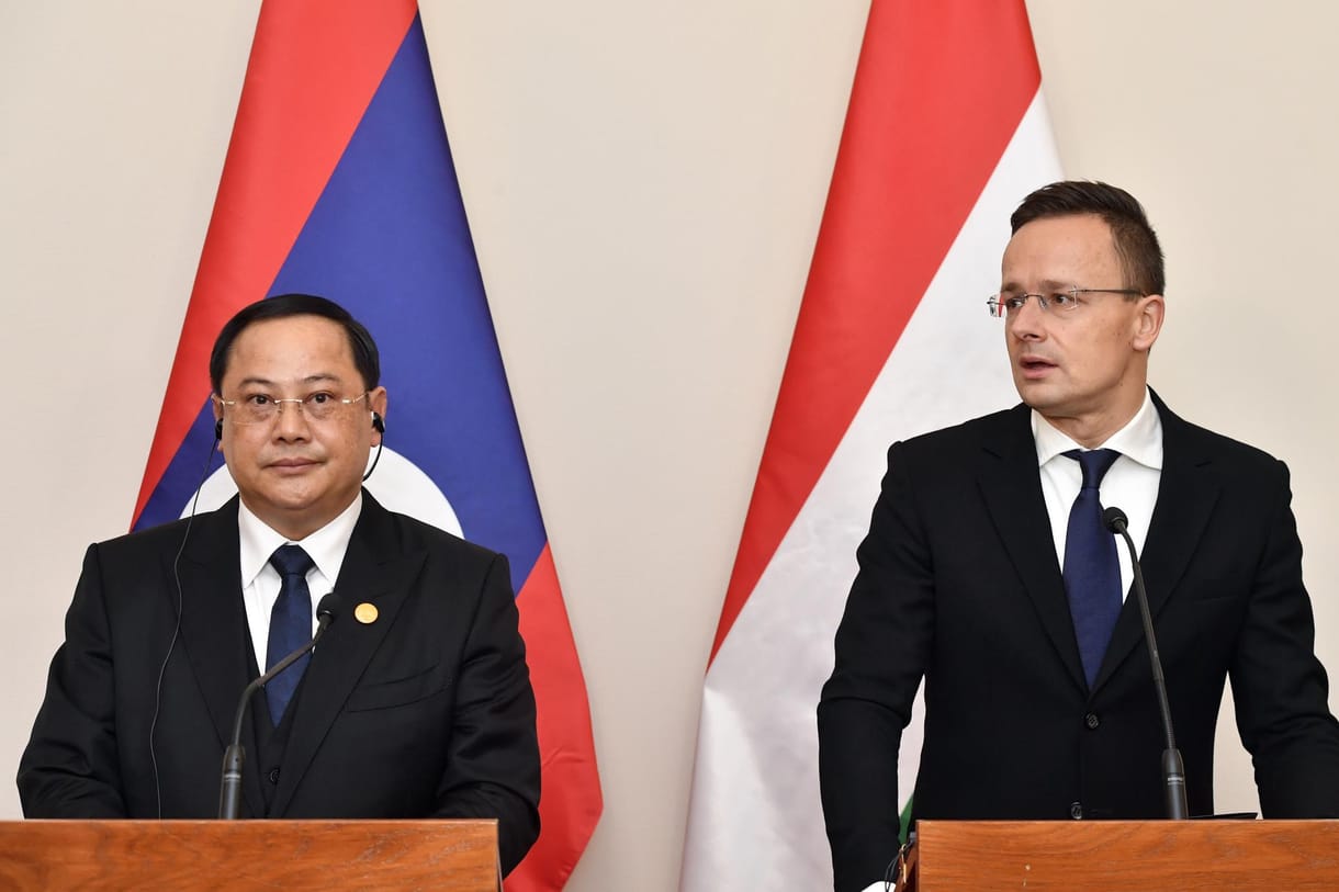 Szijjártó: 160 millió dolláros programot indítanak magyar cégeknek Laoszban