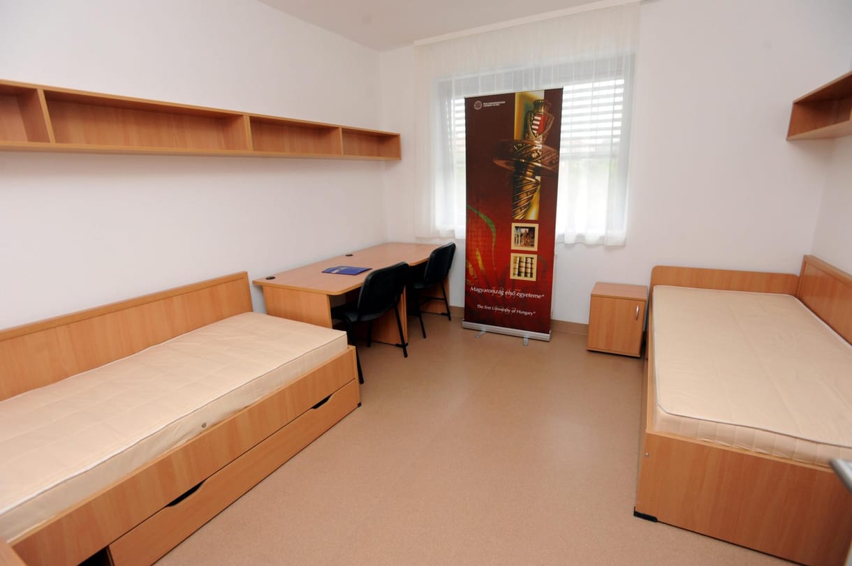 Óvintézkedéseket vezetnek be a magyar kollégiumokban