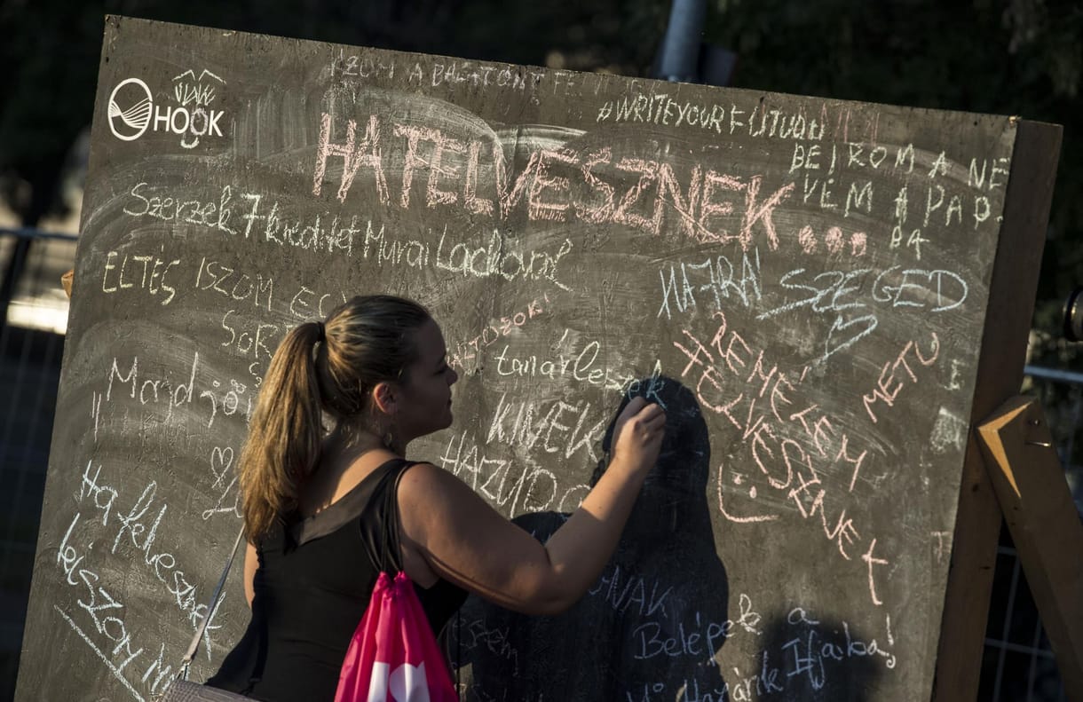 A felsőoktatásban az ellenkezője történik annak, amit a kormány sikerpropagandája állít