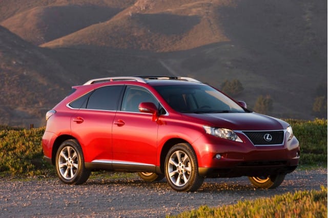 Lexus-visszahívás miatt fizet rekordbírságot a Toyota