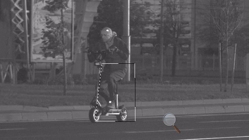 75 km/h-val traffipaxoltak le egy villanyrollerest