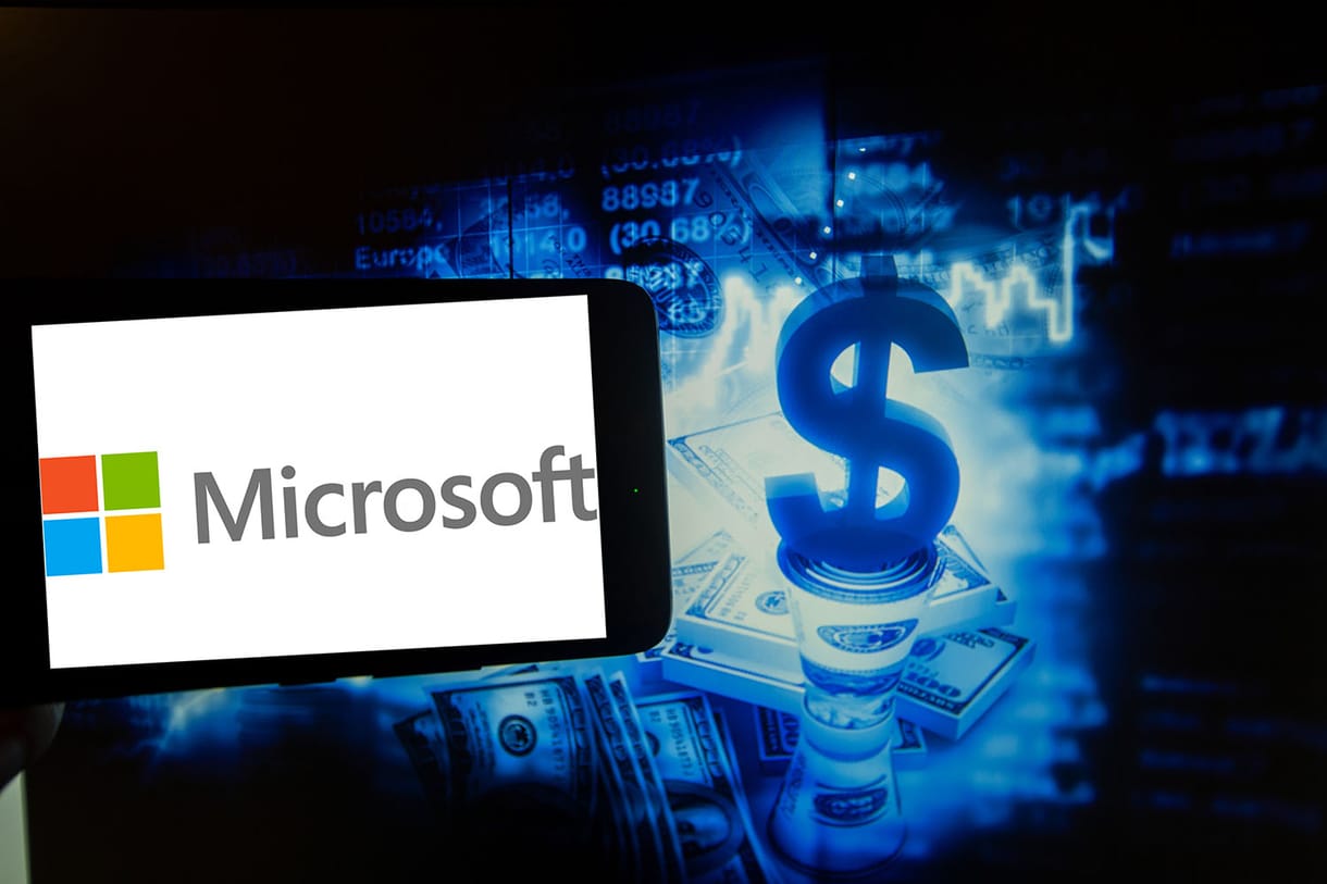 Gyurcsányék jogsegéllyel borítanák ki a bilit a Microsoft-botrányban