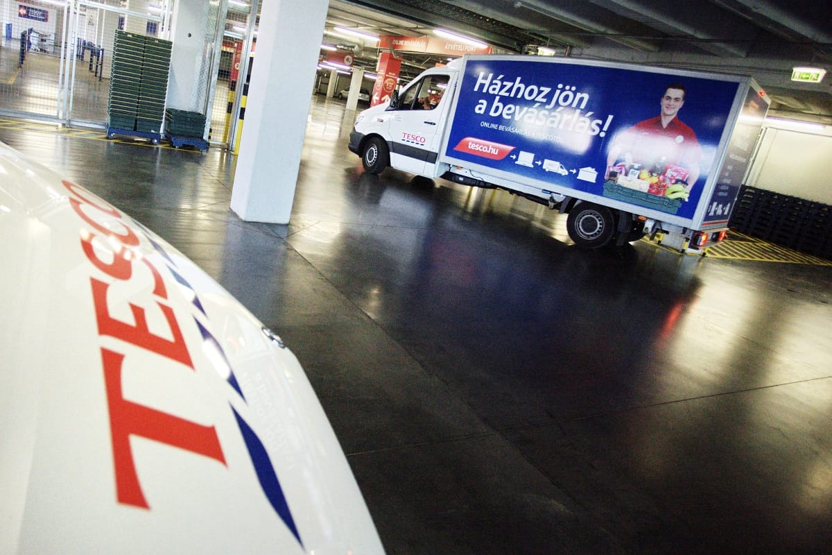 Újraindítja a Tesco a vasárnapi házhoz szállítást