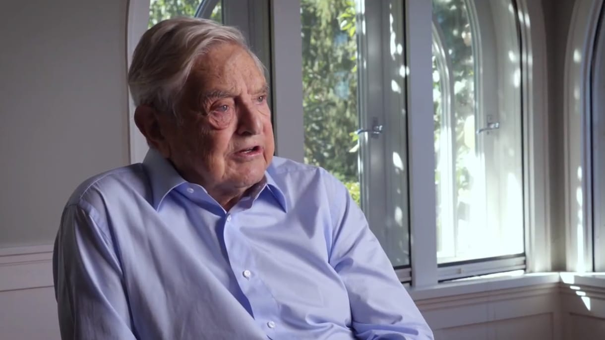 Az emberség erejével alapítványnak adott 130 millió forintot Soros György