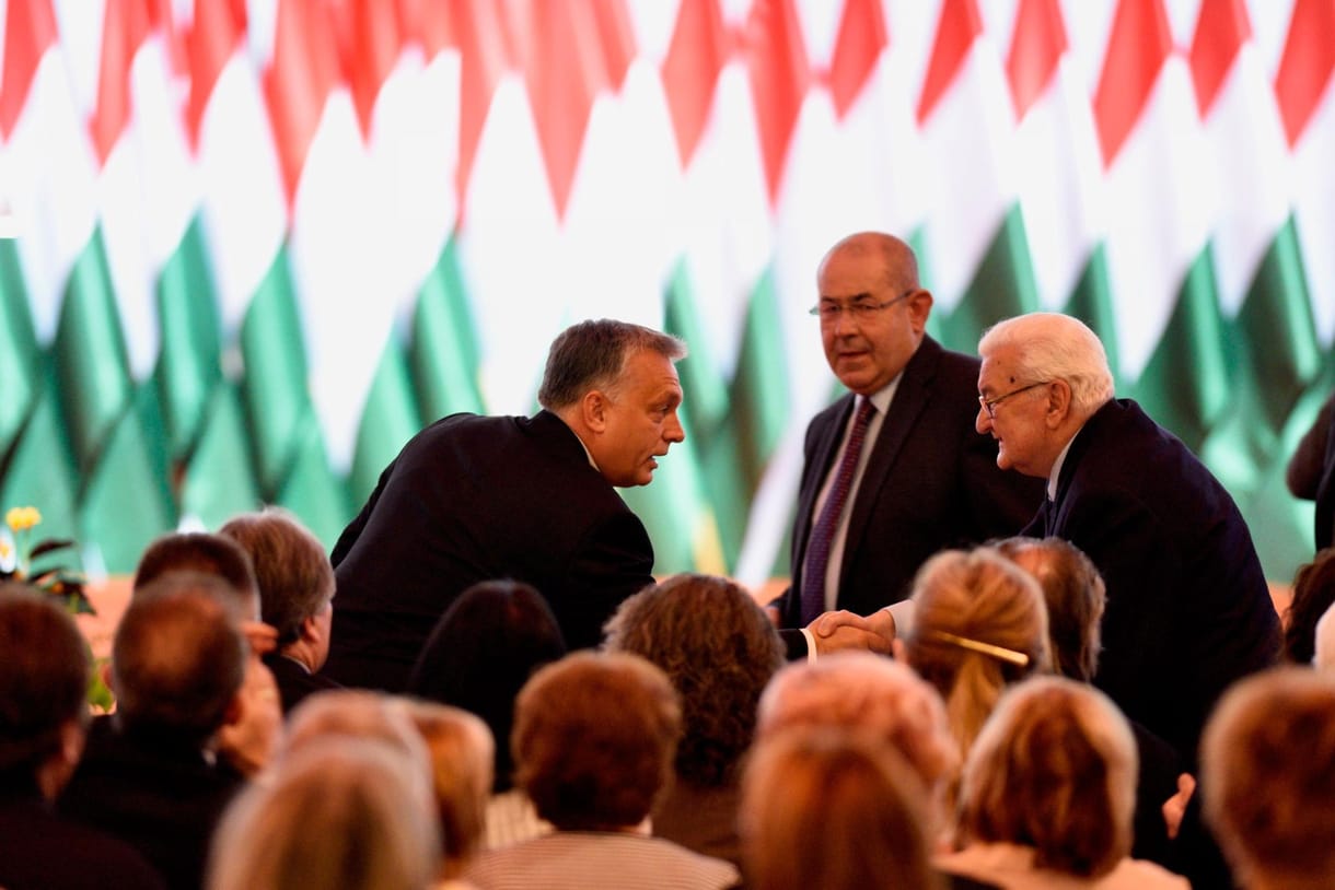 Magas C, sorosozás, Csíki sör és kétharmad - ez a Fidesz tisztújító kongresszusa