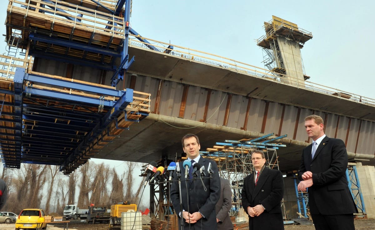 Megduplázódhat a Szeviép-kártalanításra jogosultak köre