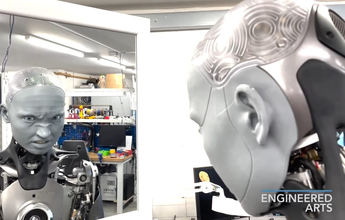 Csak még ijesztőbb lett a már eleve félelmetes humanoid robot, az Ameca – videó