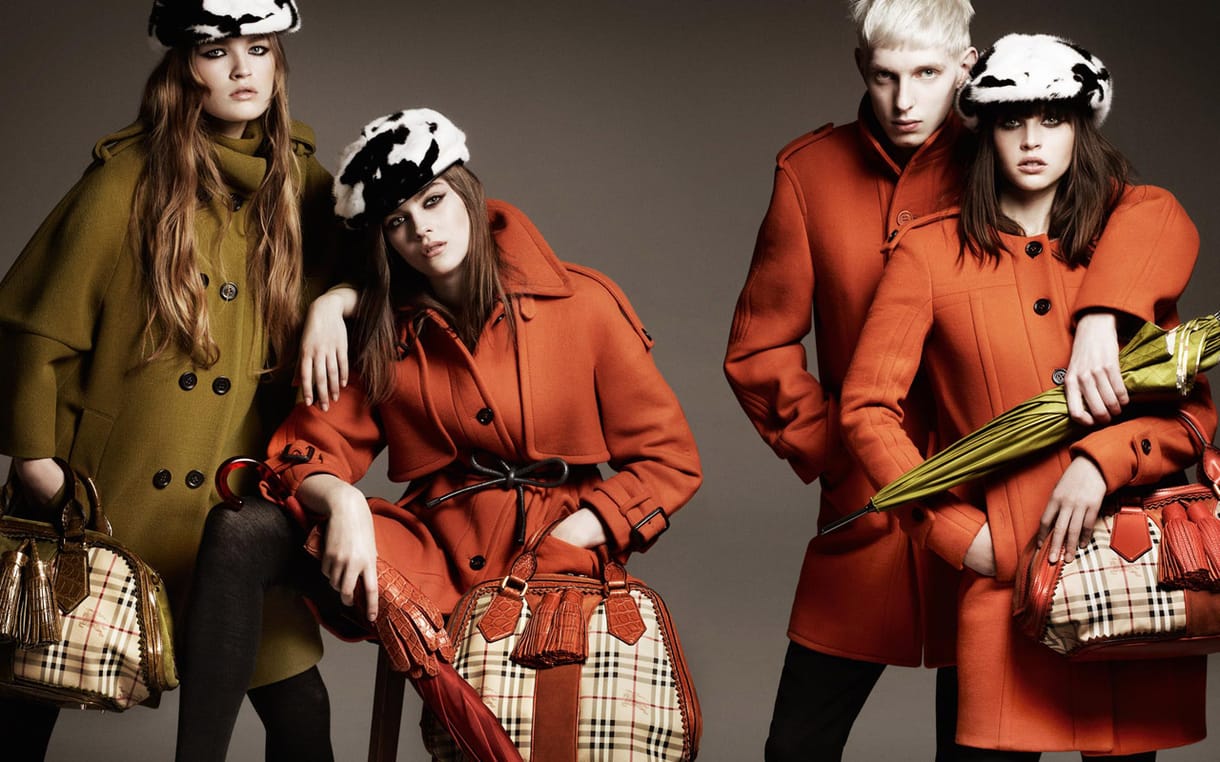Ez a divat: Burberry őszi-téli kollekciójának fotói