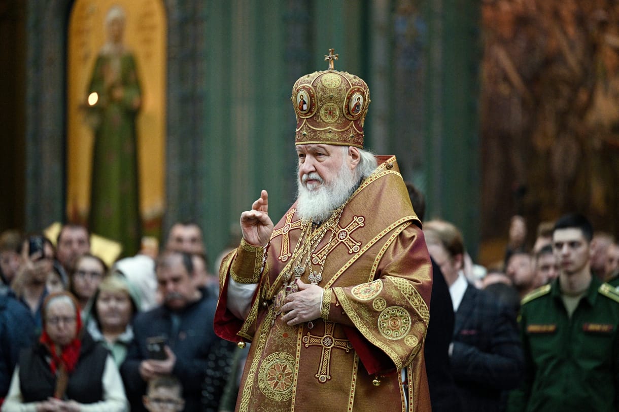 A magyar kormánynak kedves Kirill pátriárka az első, aki felkerült a csehek szankciós listájára