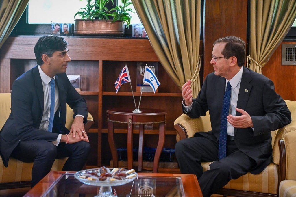 Rishi Sunak: Izrael mellett állunk annak legsötétebb órájában
