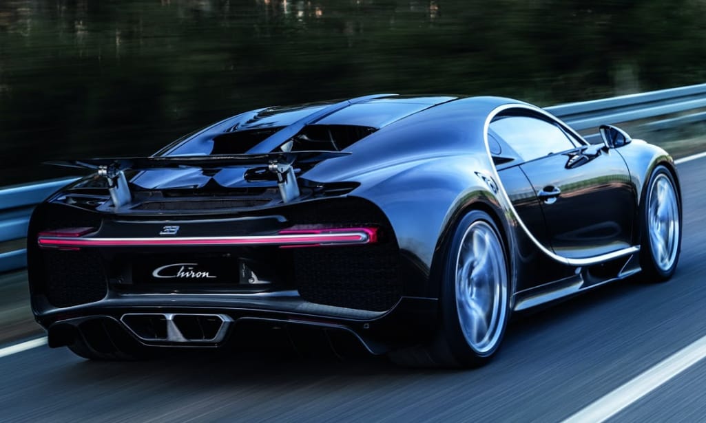 Mi ment a 400-zal repesztő Bugatti Chiron előtt? Hát, meg fog lepődni
