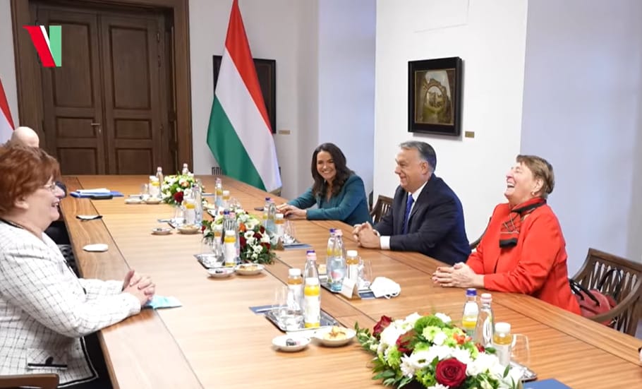 Orbán aláírta a rendeletet, februárban érkezik a 13. havi nyugdíj